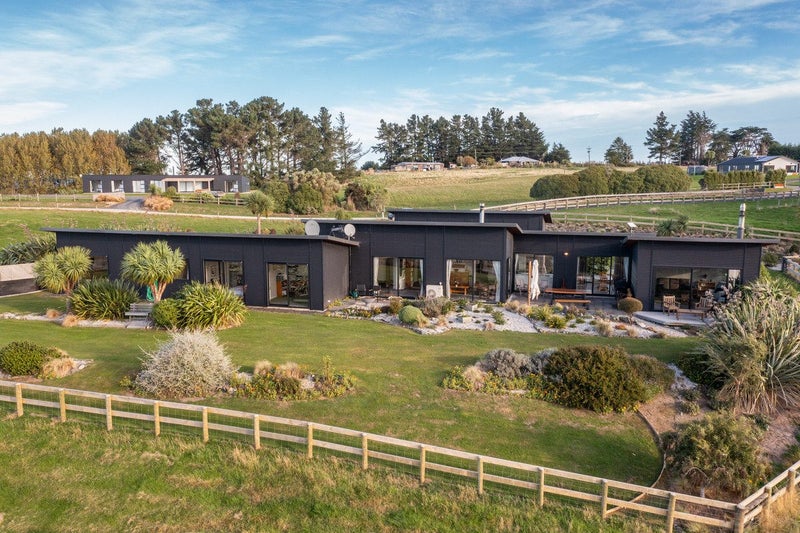 11 Liddells Road, Brighton - Carousel 43