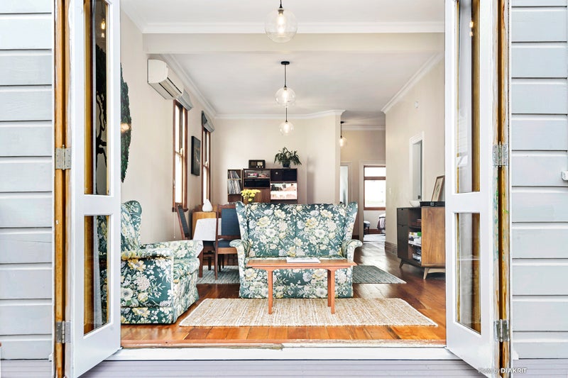 556 Adelaide Road, Berhampore, Wellington - Carousel 2