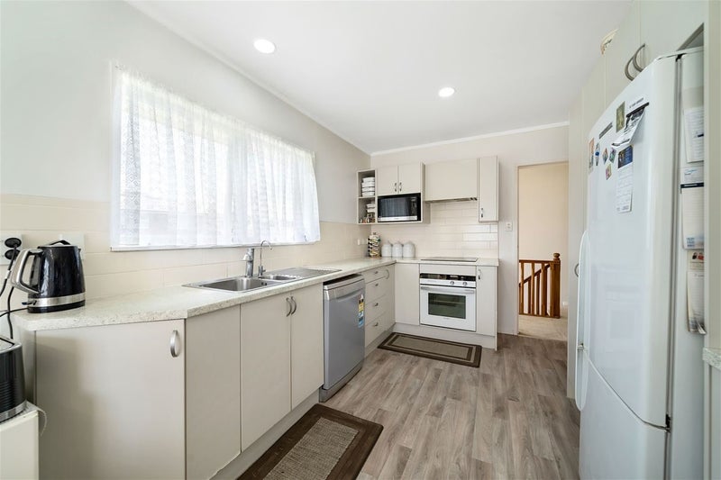 36 Glenveagh Drive, Mount Roskill, Auckland - Carousel 2