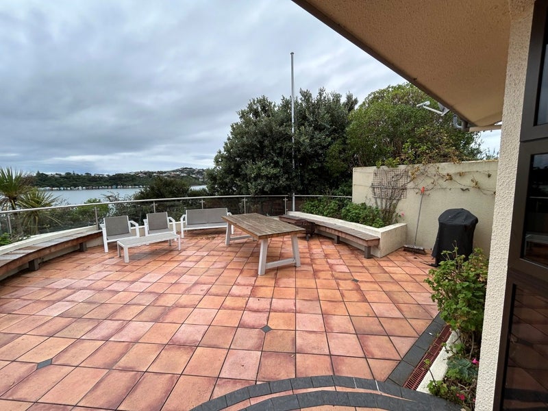 16 Trevor Terrace, Paremata, Porirua - Carousel 14