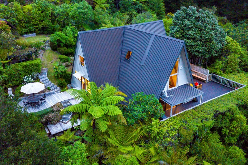 128 Wyndham Road, Pinehaven, Upper Hutt - Carousel 1