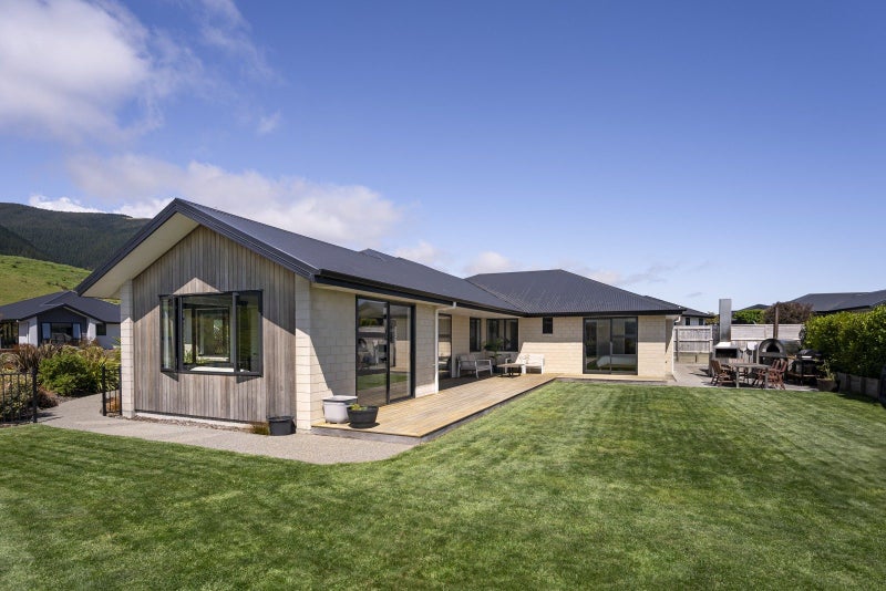 2 Huntaway Close, Stoke, Nelson - Carousel 2