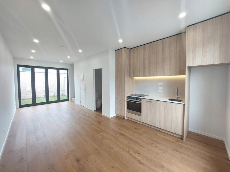 19 Hadlow Terrace, Grey Lynn, Auckland - Carousel 2