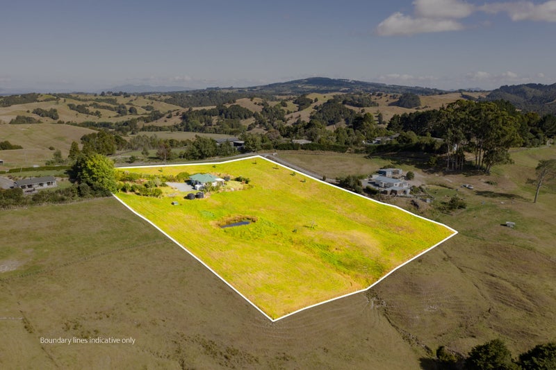 571 SNOOKS RD, MAUNGAKARA, WHANGAREI - Carousel 1