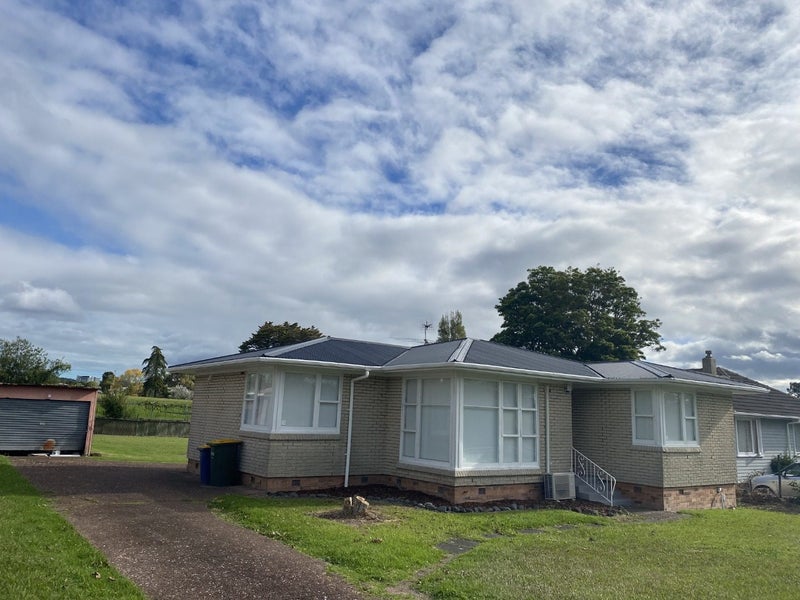 20A Nile Road, Kelston, Auckland - Carousel 1