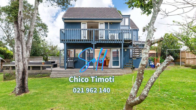 72 Kowhai Road, Campbells Bay, Auckland - Carousel 1