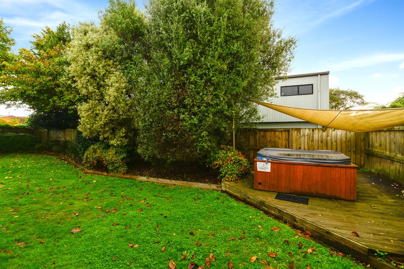 18 Orchard Place, Lynmore, Rotorua - Carousel 17