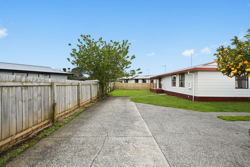 43B Lloyd Drive, Nawton, Hamilton - Carousel 18