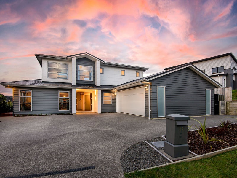 17 Ken Douglas Drive, Aotea, Porirua - Carousel 1
