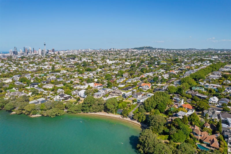1 Marine Parade, Herne Bay, Auckland - Carousel 16