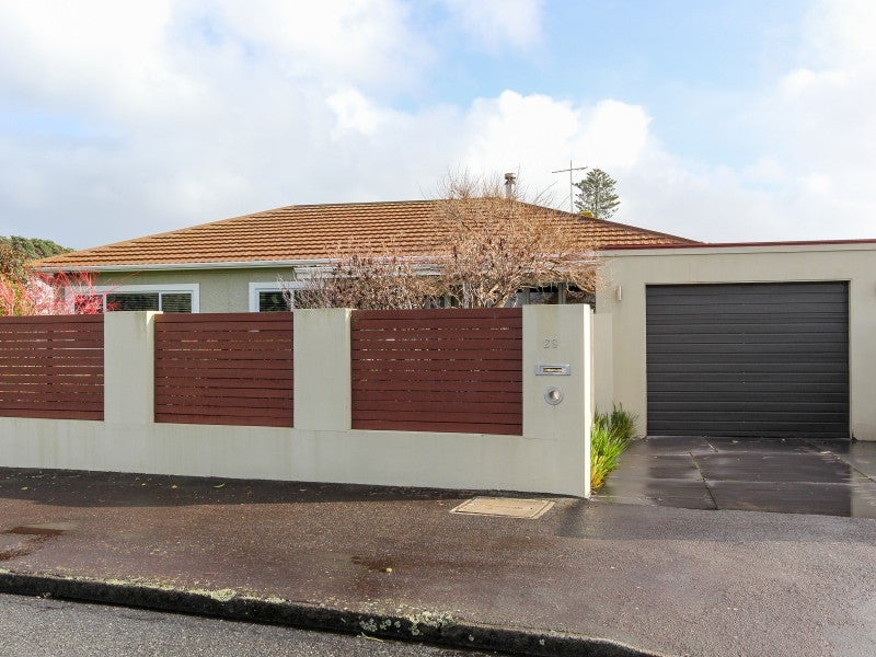 28 Beach Street, Fitzroy, New Plymouth - Carousel 19