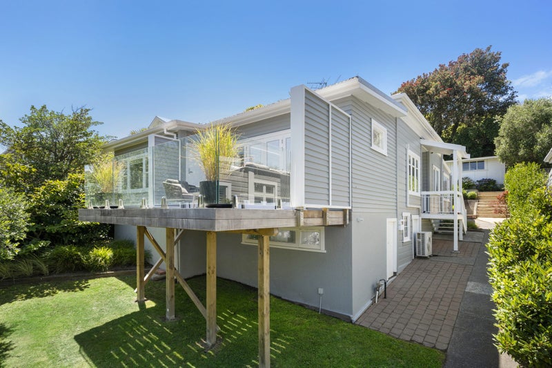 65A Hamilton Road, Hataitai, Wellington - Carousel 1