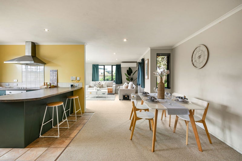 11 Callum Court, Rototuna, Hamilton - Carousel 2