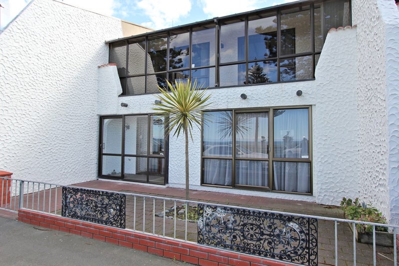 455 Marine Parade, Napier South, Napier - Carousel 1