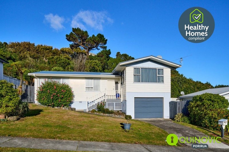 54 Gloaming Hill, Titahi Bay, Porirua - Carousel 1