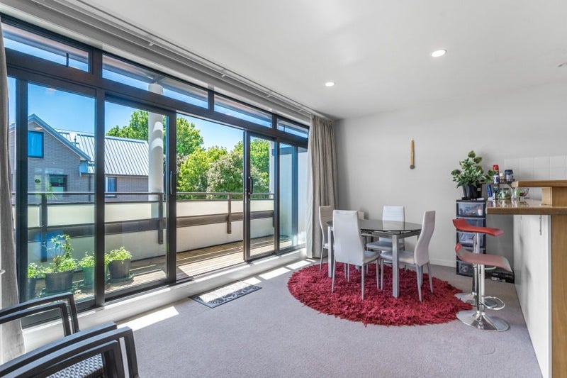 41/130 Great South Road, Remuera, Auckland - Carousel 1