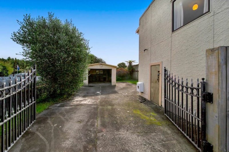 2/118 South Road, Spotswood, New Plymouth - Carousel 14