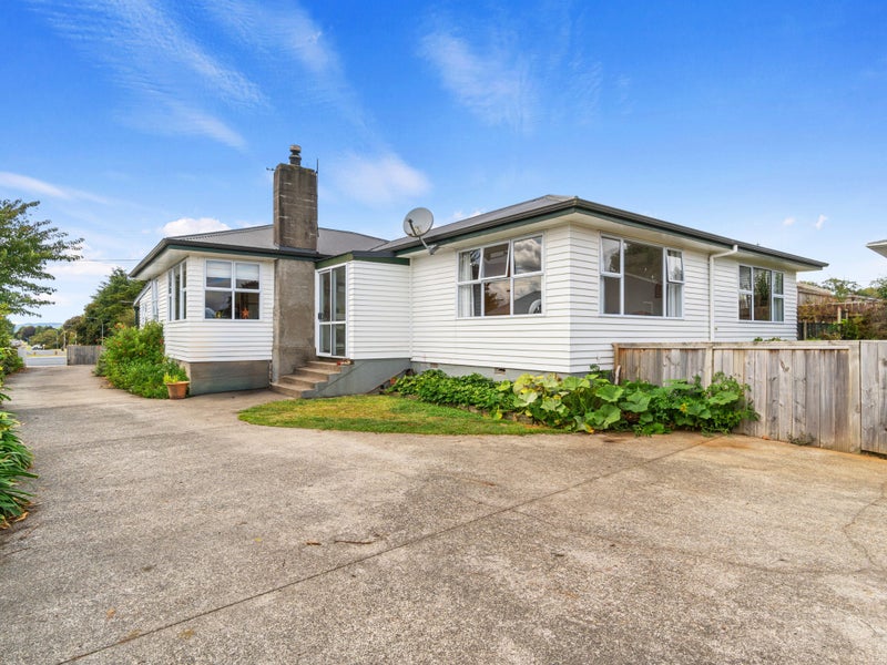 16 Rolleston Street, Kihikihi, Te Awamutu - Carousel 2