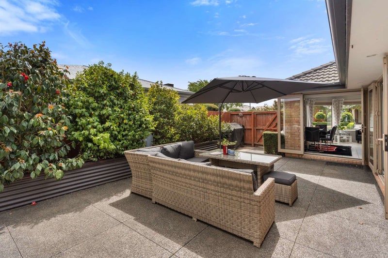 15 Mataroa Place, Parklands, Christchurch - Carousel 1