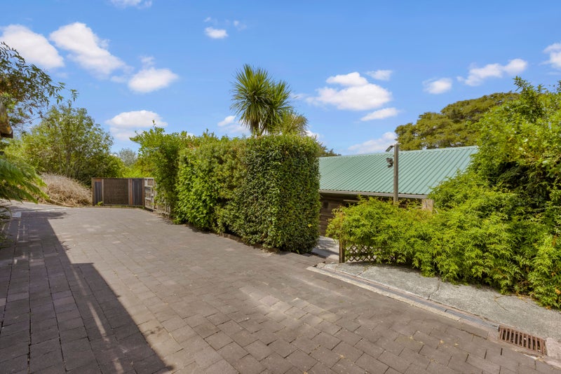 26B Durness Place, Red Beach, Whangaparāoa - Carousel 2