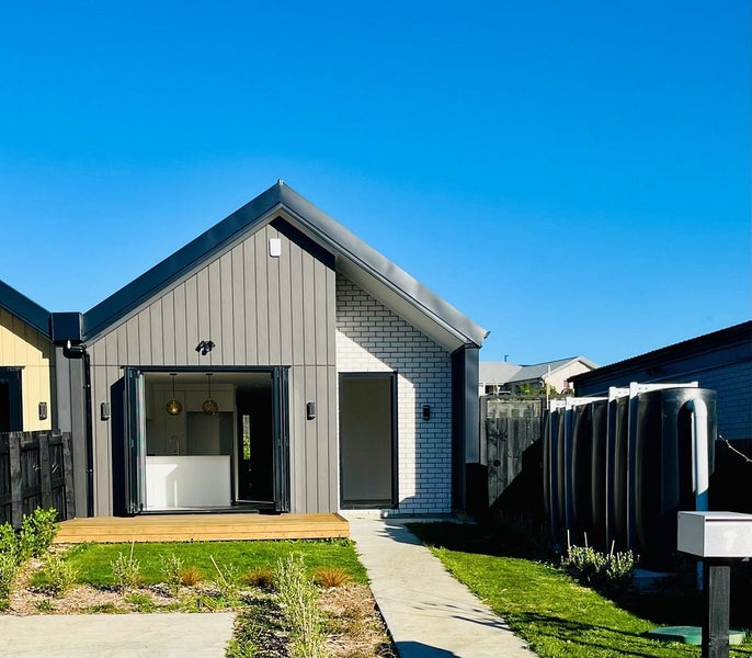 7 Waipuke Lane, Clifton, Christchurch - Carousel 1