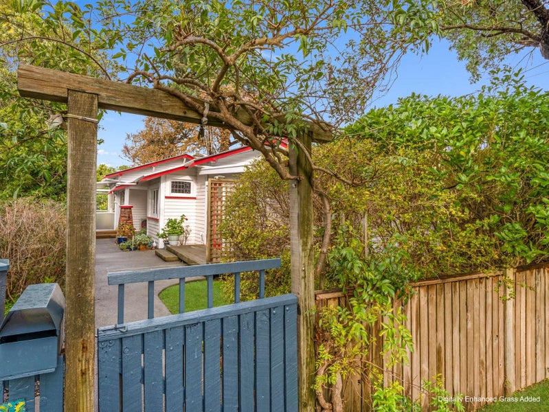 32 Hutchison Crescent, Durie Hill, Whanganui - Carousel 2