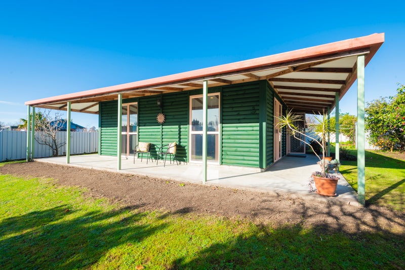 2 Ruth Street, Riverdale, Gisborne - Carousel 1