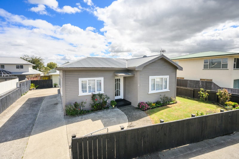 351 Tremaine Avenue, Takaro, Palmerston North - Carousel 1