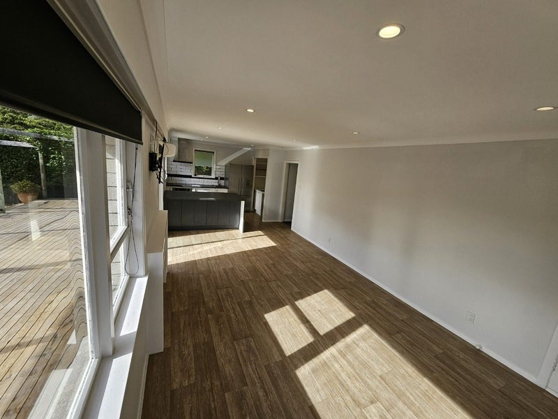 28 Bloomfield Terrace, Hutt Central, Lower Hutt - Carousel 2