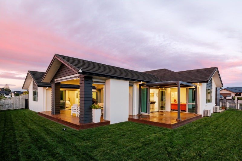 18 Batten drive, Flagstaff, Hamilton - Carousel 2