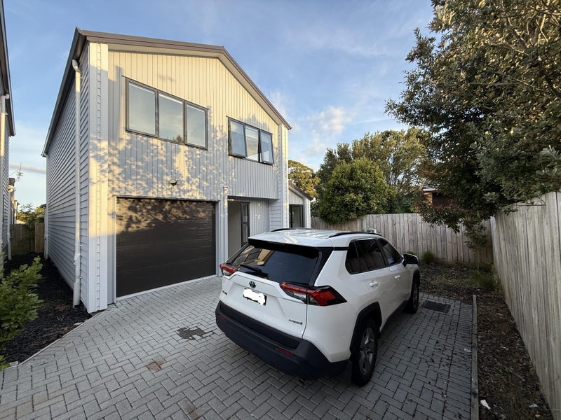 51C West Harbour Drive, West Harbour, Waitakere City, Auckland - Carousel 2