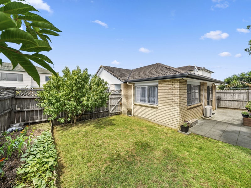 23 Lolim Place, Favona, Auckland - Carousel 2
