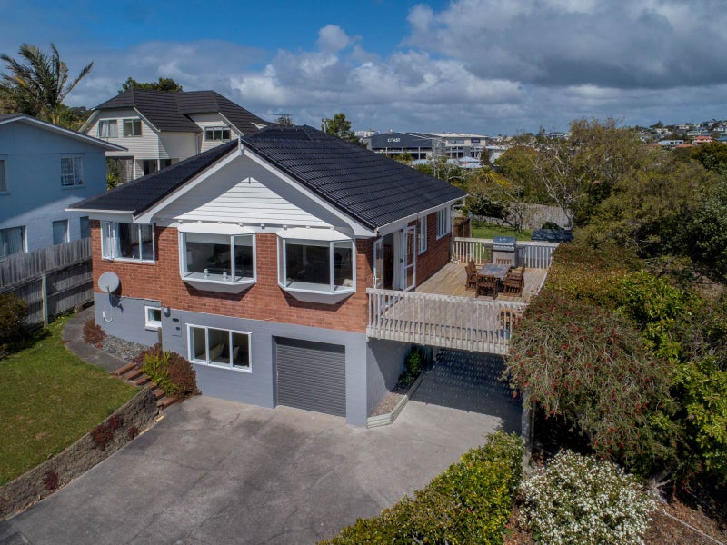 13 Delshaw Avenue, Stanmore Bay, Whangaparaoa - Carousel 1