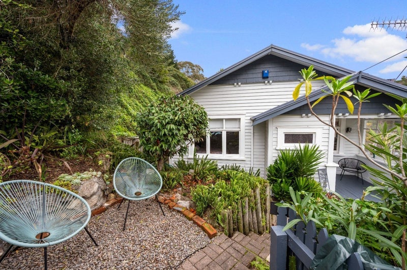 49 Faraday Street, Hospital Hill, Napier - Carousel 1