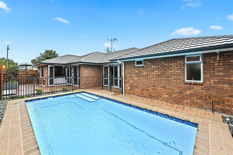 3 Milbrook Place, Chartwell, Hamilton - Carousel 1