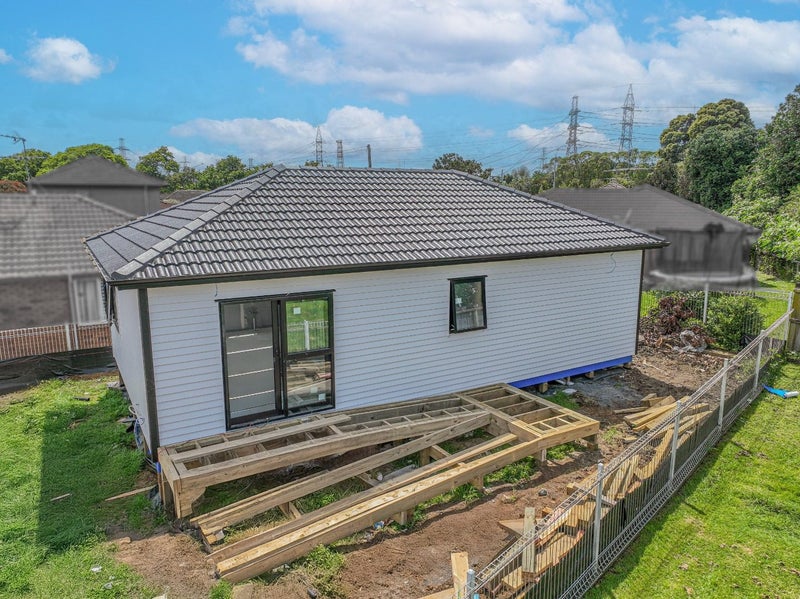3 Wymondley Road, Otara, Auckland - Carousel 1