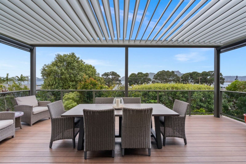 16 Fred Carr Place, One Tree Point, Whangārei - Carousel 1