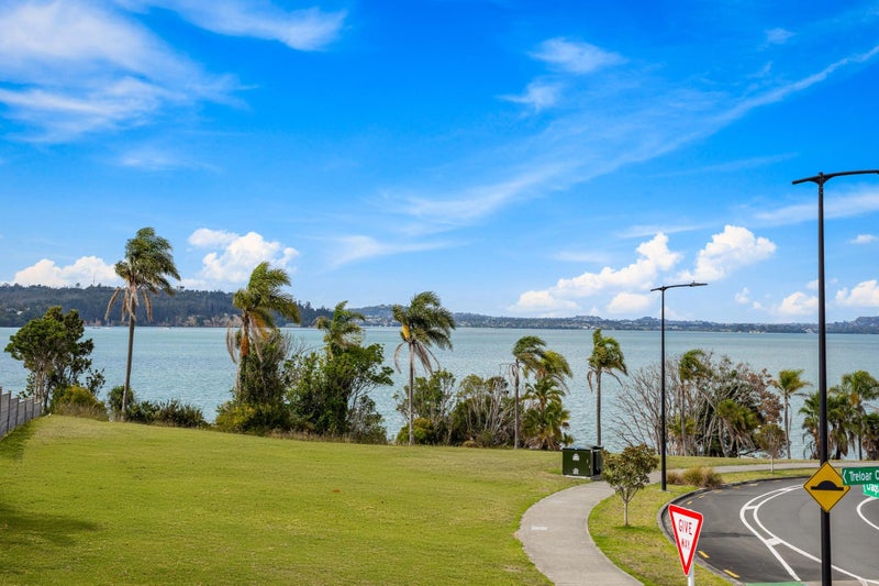 49 Treloar Crescent, Hobsonville, Auckland - Carousel 2