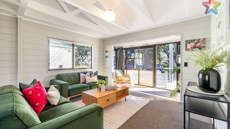 32A Tennyson Street, Petone, Lower Hutt - Carousel 1