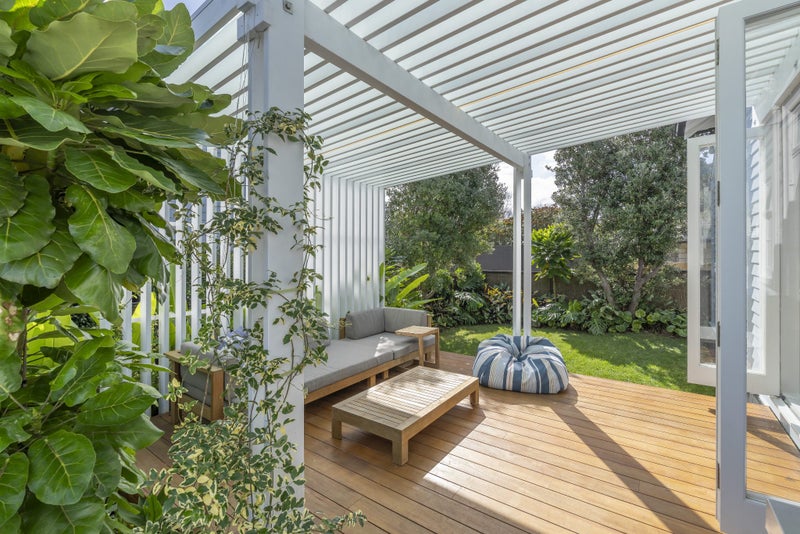 76 Aroha Avenue, Sandringham, Auckland - Carousel 2