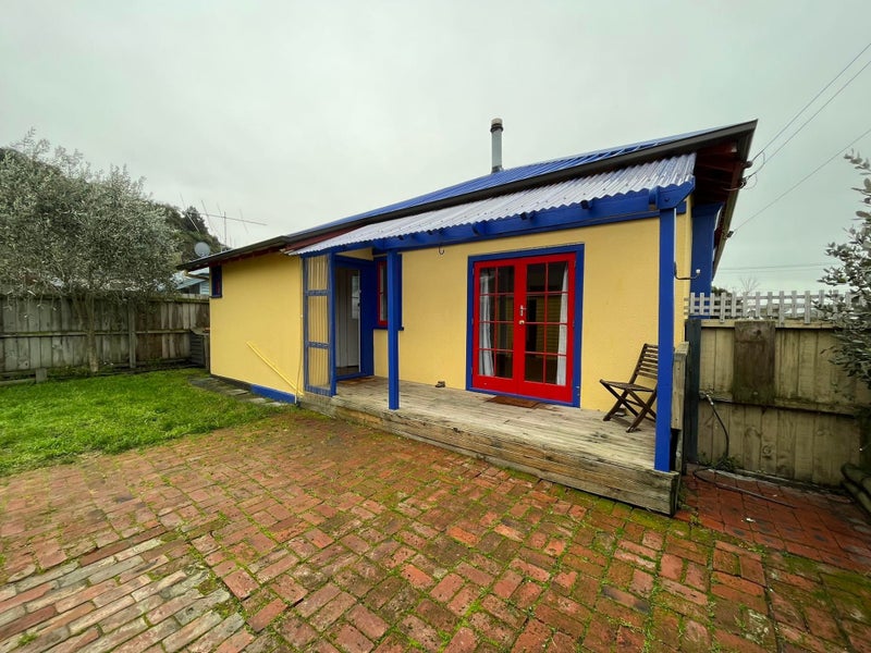 32 Stoke Street, Sumner, Christchurch - Carousel 1