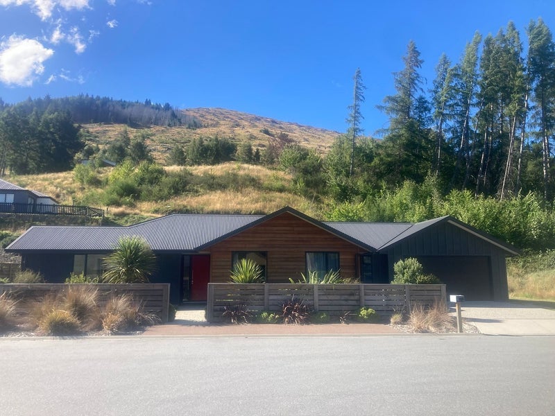 10 Morepork Way, Arthurs Point, Queenstown - Carousel 1