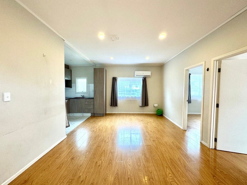 38 Buller Crescent, Manurewa, Auckland - Carousel 2
