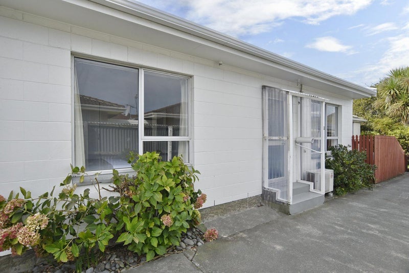 2/10 Lane Street, Woolston, Christchurch - Carousel 18