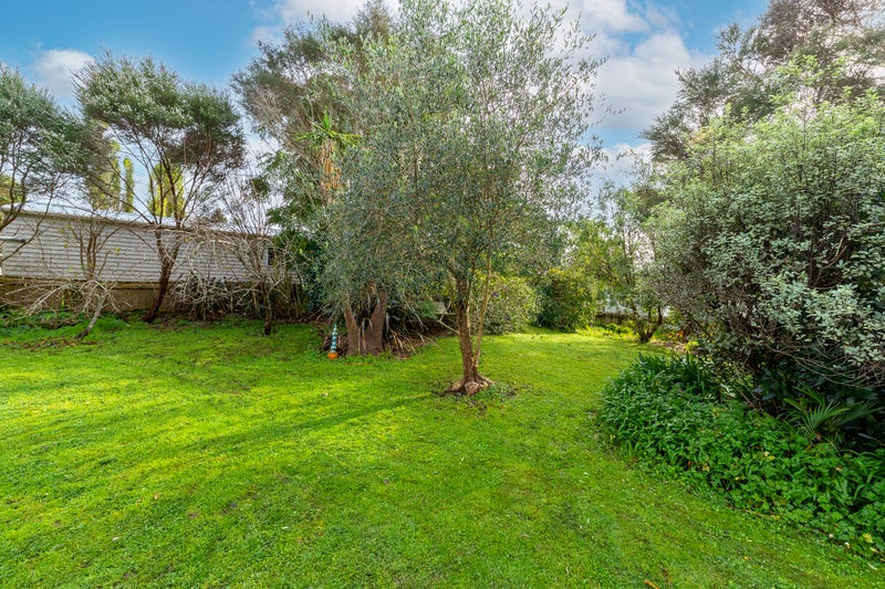 0 , Te Hana - Carousel 22