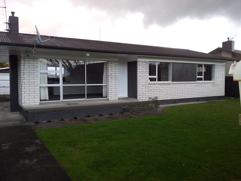 218 Milson Line, Milson, Palmerston North - Carousel 1