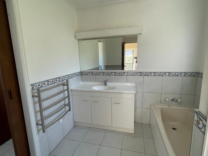 32 Aotearoa Terrace, Murrays Bay, Auckland - Carousel 14