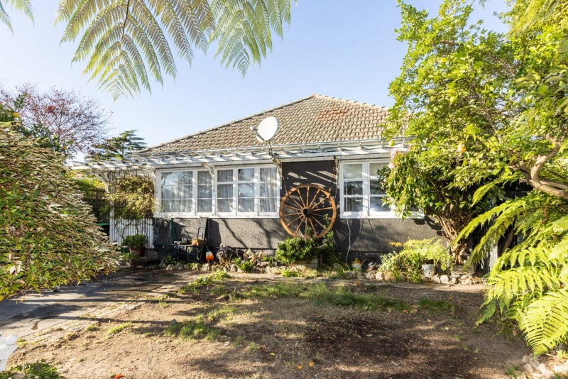 76 Latham Street, Marewa, Napier - Carousel 23