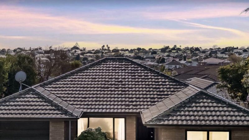 29 Pitt Avenue, Clendon Park, Auckland - Carousel 1