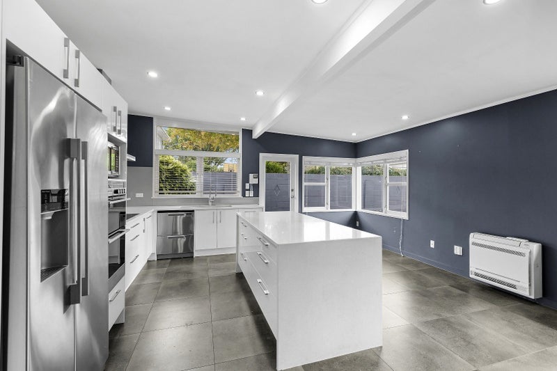 415 Fergusson Drive, Heretaunga, Upper Hutt - Carousel 2